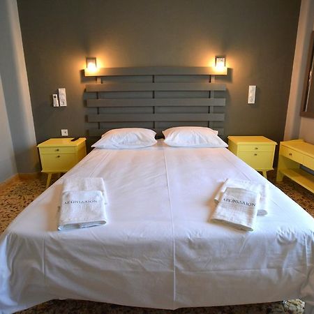 Leonidaion Guesthouse Ancient Olympia Rom bilde A bedroom in a hotel