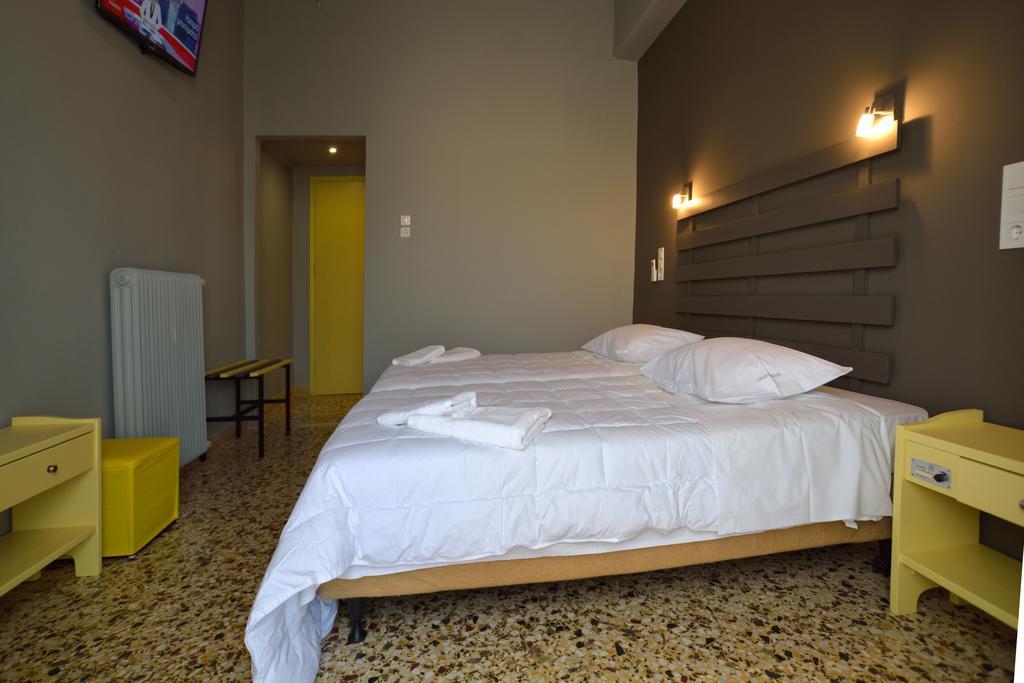 Leonidaion Guesthouse Ancient Olympia Rom bilde A room at the hotel
