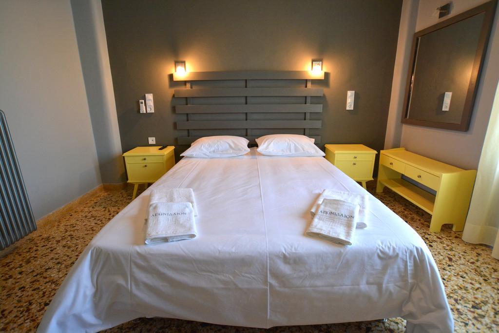 Leonidaion Guesthouse Ancient Olympia Rom bilde A bedroom in a hotel